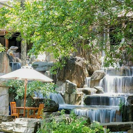 Khaoyai Lumtakong Hotel Pak Chong Extérieur photo