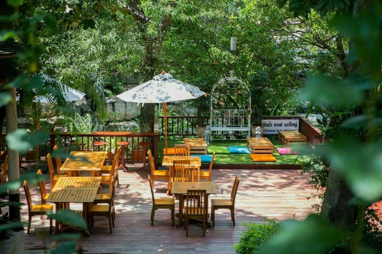 Khaoyai Lumtakong Hotel Pak Chong Extérieur photo